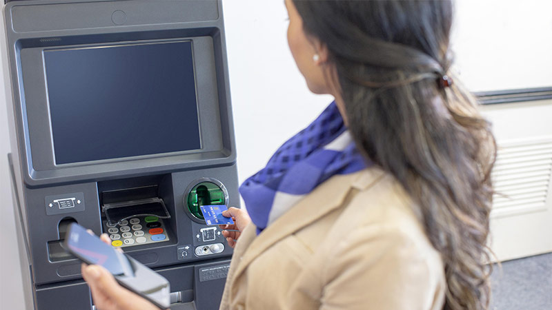 Accessing emergency cash while waiting for a Visa card replacement